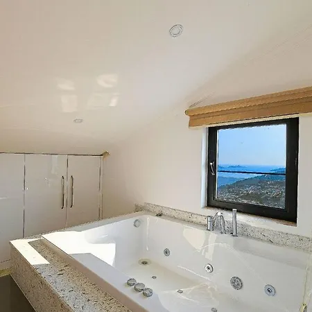 Villa Elegance